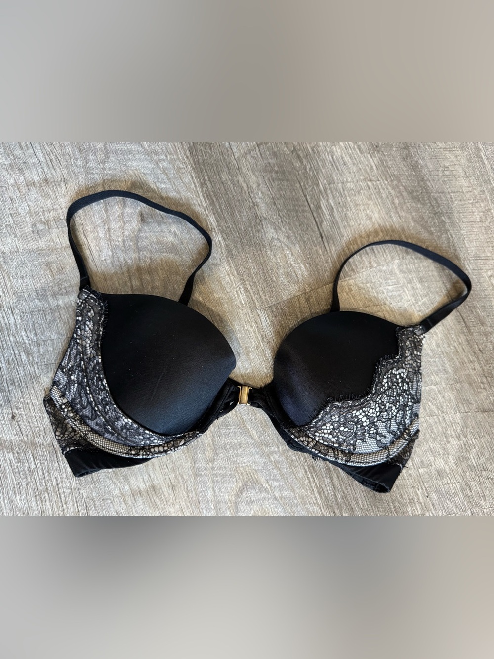 Victoria's Secret Black Lace Front-Closure Lace Floral Push-Up Bra, 34B